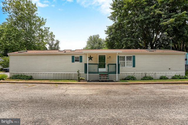 36 GARDEN PARKWAY, Carlisle, PA 17013