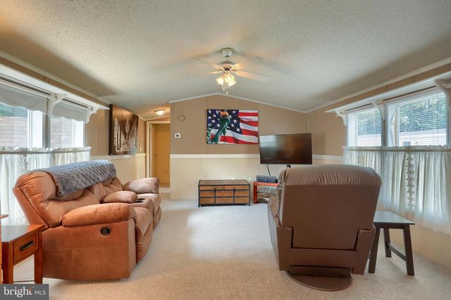 36 GARDEN PARKWAY, Carlisle, PA 17013