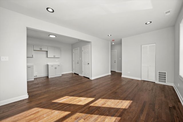 733-35 S Lavergne Avenue, Chicago, IL 60644