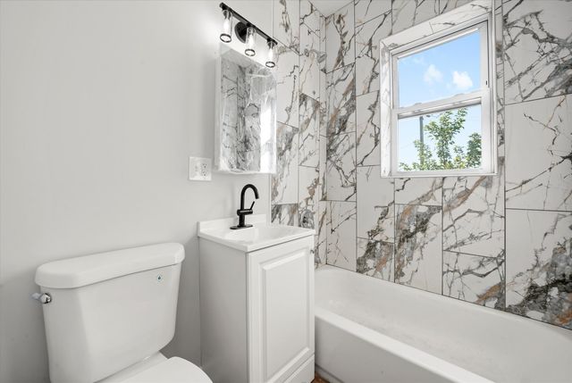 733-35 S Lavergne Avenue, Chicago, IL 60644