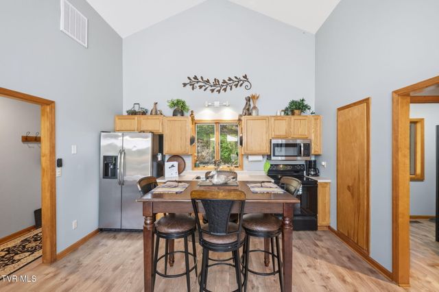 237 Candlewood Lane, Butler, TN 37640