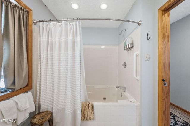237 Candlewood Lane, Butler, TN 37640