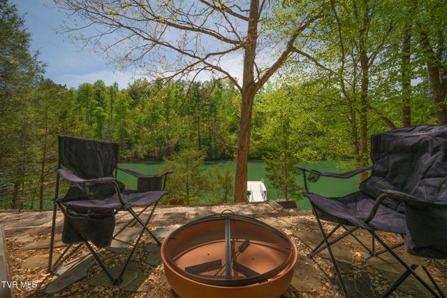 237 Candlewood Lane, Butler, TN 37640