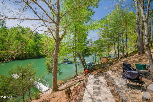 237 Candlewood Lane, Butler, TN 37640