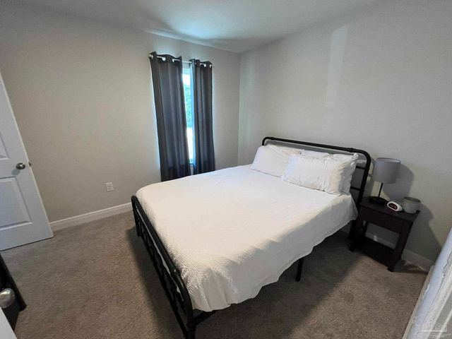 1949 Justice Cir, Gulf Breeze, FL 32563