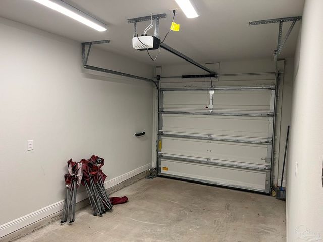 1949 Justice Cir, Gulf Breeze, FL 32563