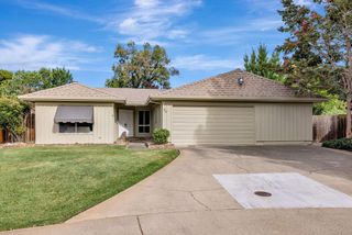 64 Lido Cir, Sacramento, CA 95826