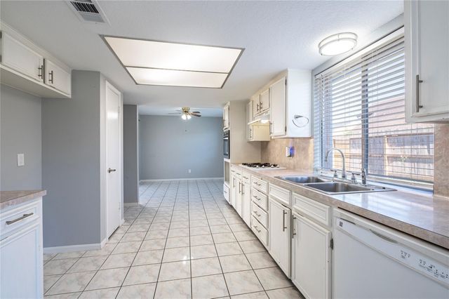 10215 Kirkwren Drive, Houston, TX 77089