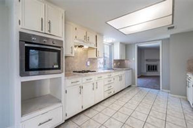 10215 Kirkwren Drive, Houston, TX 77089