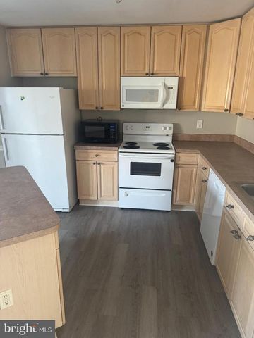 39 SAGEWOOD ST, Charles Town, WV 25414