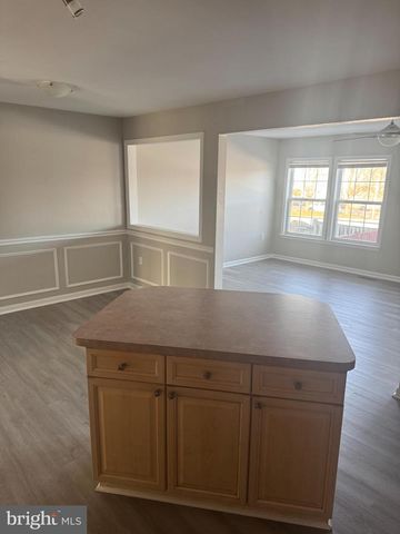 39 SAGEWOOD ST, Charles Town, WV 25414