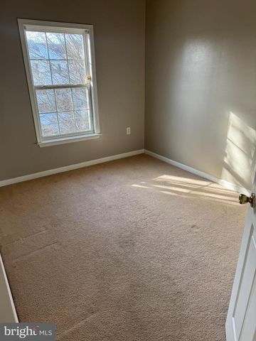 39 SAGEWOOD ST, Charles Town, WV 25414