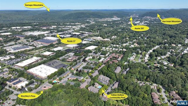 107 Indian Hollow Court 107, Mahwah, NJ 07430