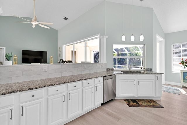 6545 35th Place, Vero Beach, FL 32966