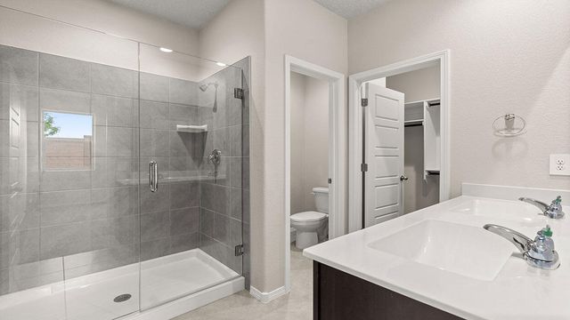 12 El Nido Court, Los Lunas, NM 87031