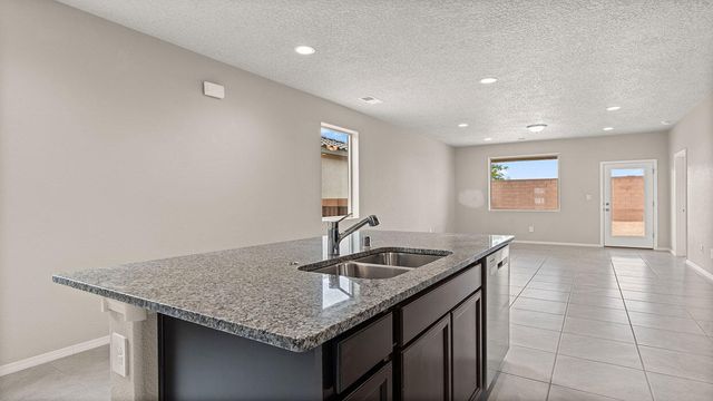 12 El Nido Court, Los Lunas, NM 87031