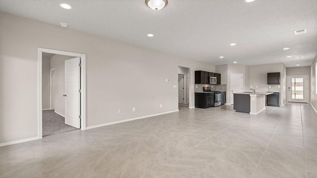 12 El Nido Court, Los Lunas, NM 87031