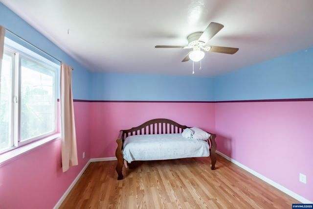 1940 17th Av SE, Albany, OR 97322