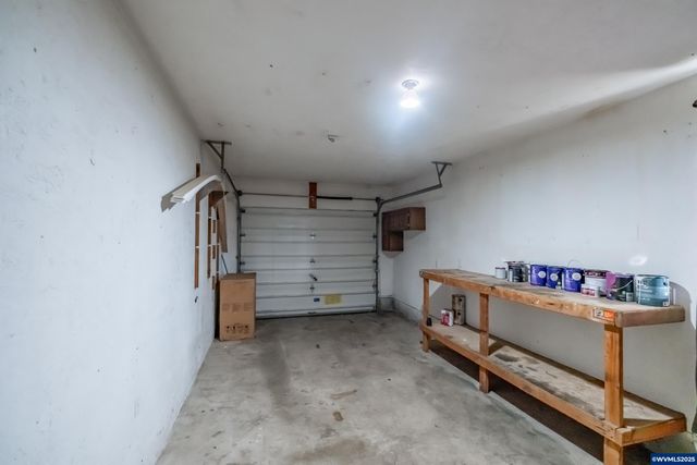 1940 17th Av SE, Albany, OR 97322