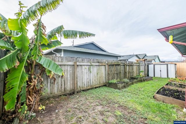 1940 17th Av SE, Albany, OR 97322