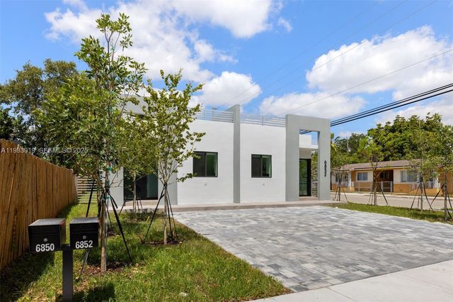 6852-6850 NW 4th Avenue, Miami, FL 33150