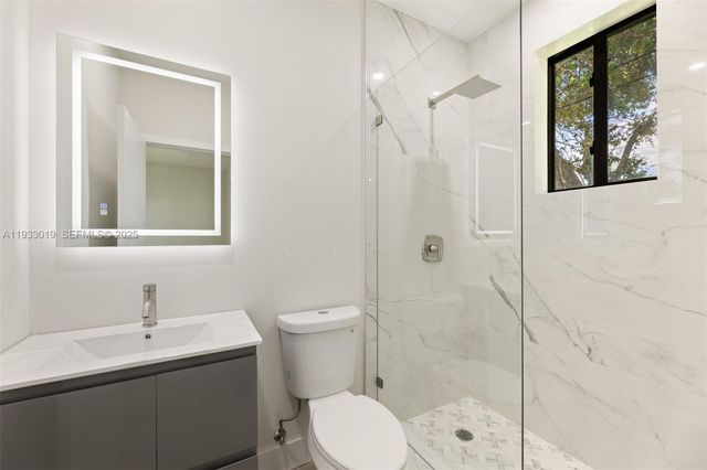 6852-6850 NW 4th Avenue, Miami, FL 33150