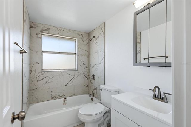 559 GOLF AND SEA BOULEVARD, Apollo Beach, FL 33572