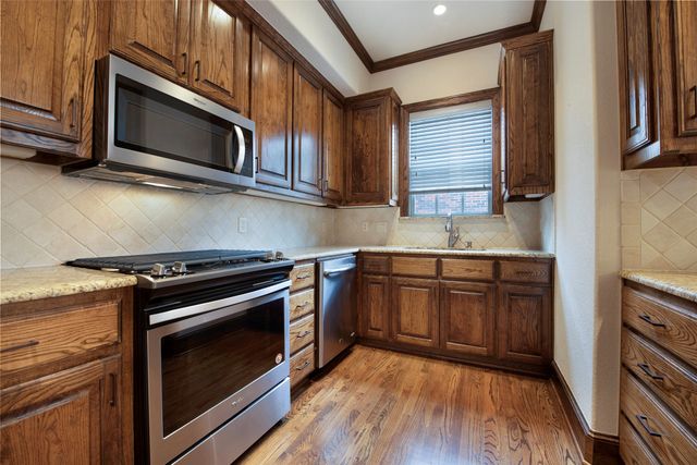 6701 Hursey Street C, University Park, TX 75205