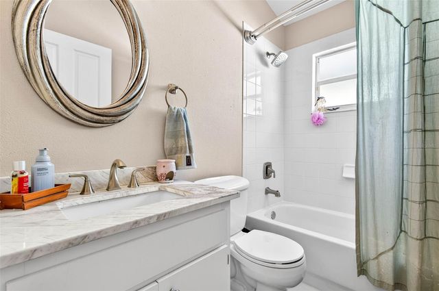 29454 CROSSLAND DRIVE, Wesley Chapel, FL 33543