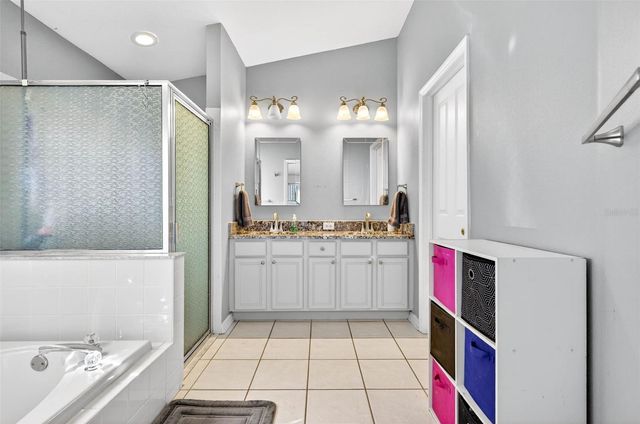 29454 CROSSLAND DRIVE, Wesley Chapel, FL 33543