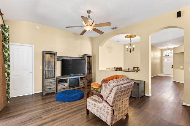 29454 CROSSLAND DRIVE, Wesley Chapel, FL 33543