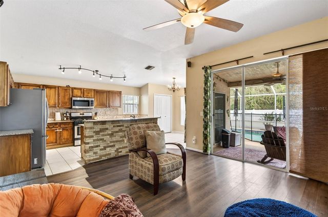 29454 CROSSLAND DRIVE, Wesley Chapel, FL 33543