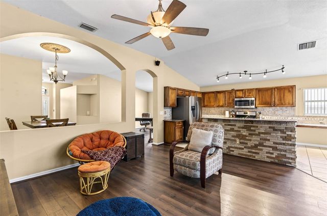 29454 CROSSLAND DRIVE, Wesley Chapel, FL 33543