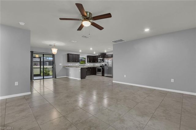 1401 NW 10th TER, Cape Coral, FL 33993