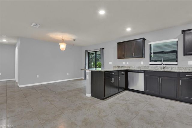 1401 NW 10th TER, Cape Coral, FL 33993