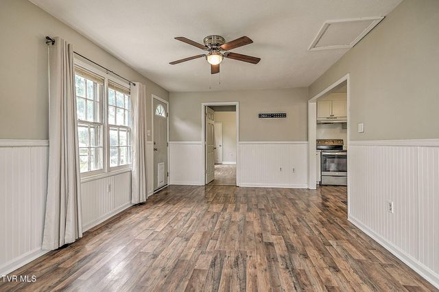 125 Downy Place, Bristol, VA 24201