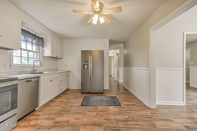 125 Downy Place, Bristol, VA 24201