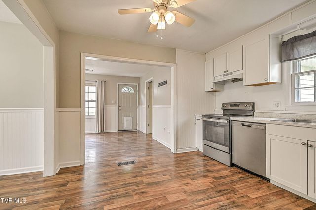 125 Downy Place, Bristol, VA 24201