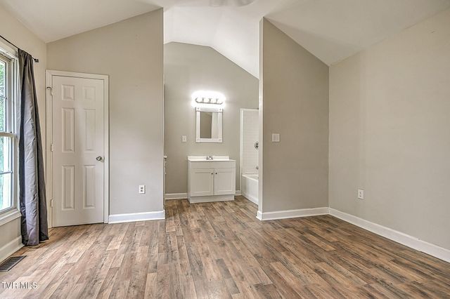 125 Downy Place, Bristol, VA 24201