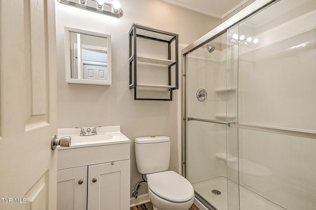 125 Downy Place, Bristol, VA 24201