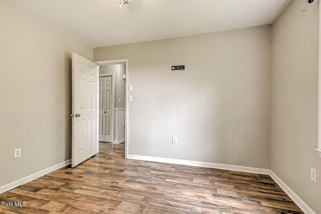 125 Downy Place, Bristol, VA 24201