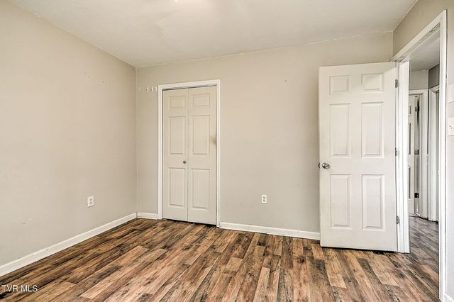 125 Downy Place, Bristol, VA 24201