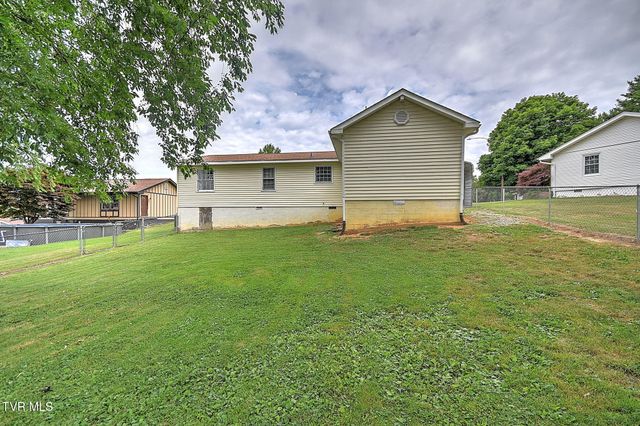 125 Downy Place, Bristol, VA 24201