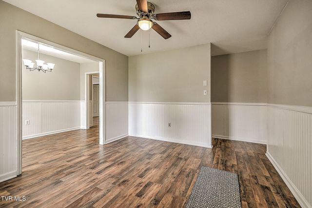 125 Downy Place, Bristol, VA 24201