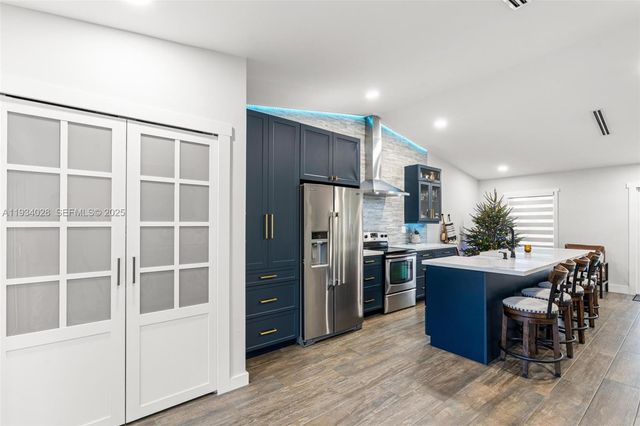 10955 SW 122nd Pl ., Miami, FL 33186