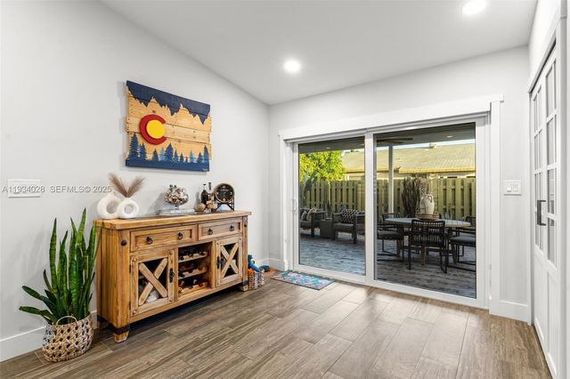 10955 SW 122nd Pl ., Miami, FL 33186