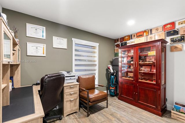 10955 SW 122nd Pl ., Miami, FL 33186