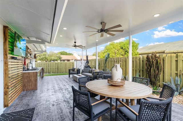 10955 SW 122nd Pl ., Miami, FL 33186