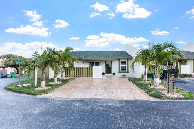 10955 SW 122nd Pl ., Miami, FL 33186