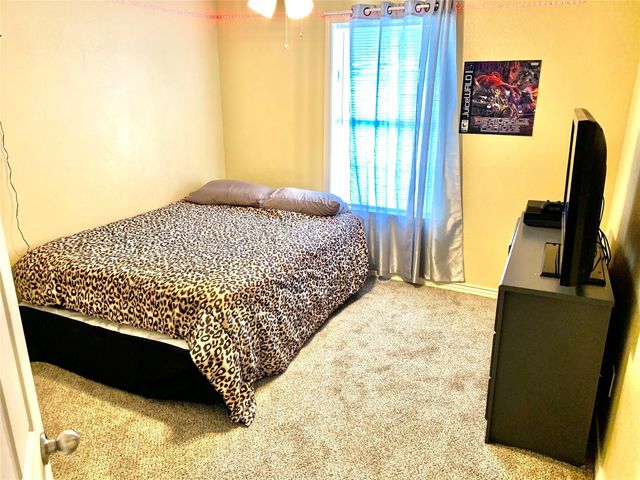 9004 Eastwood Avenue, Cross Roads, TX 76227